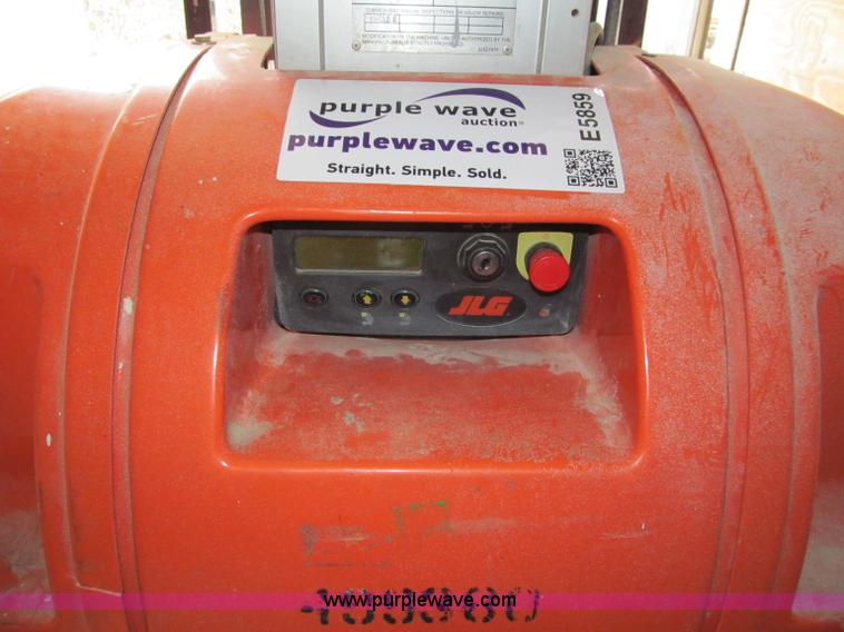 image for item E5859 2004 JLG 20DVL one man lift