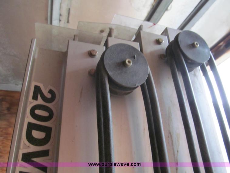 image for item E5859 2004 JLG 20DVL one man lift