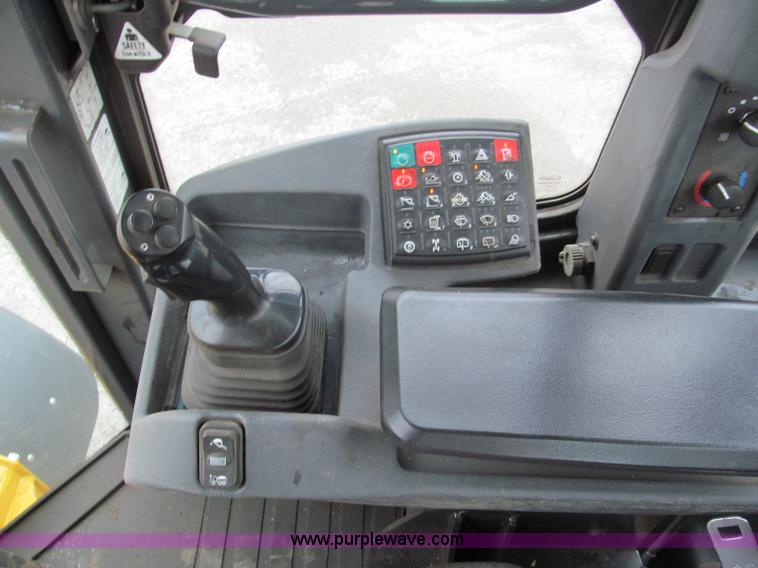 image for item E5860 2011 John Deere 444K articulated wheel loader