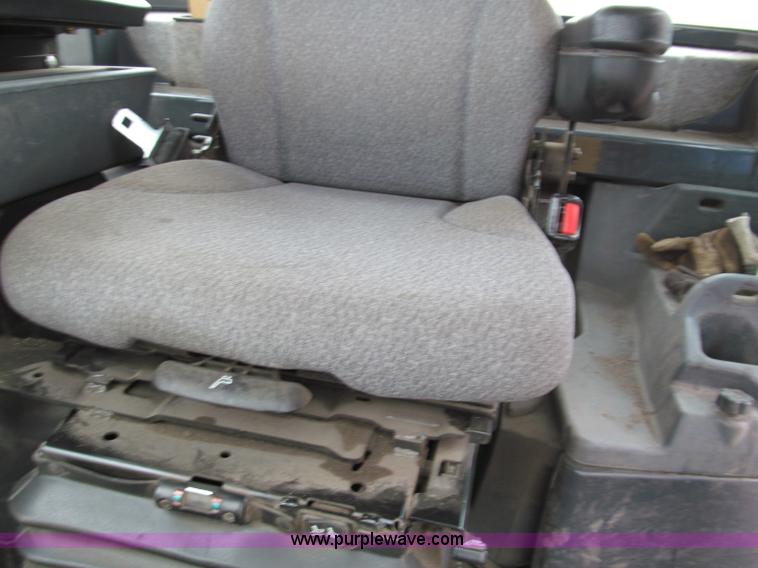 image for item E5860 2011 John Deere 444K articulated wheel loader