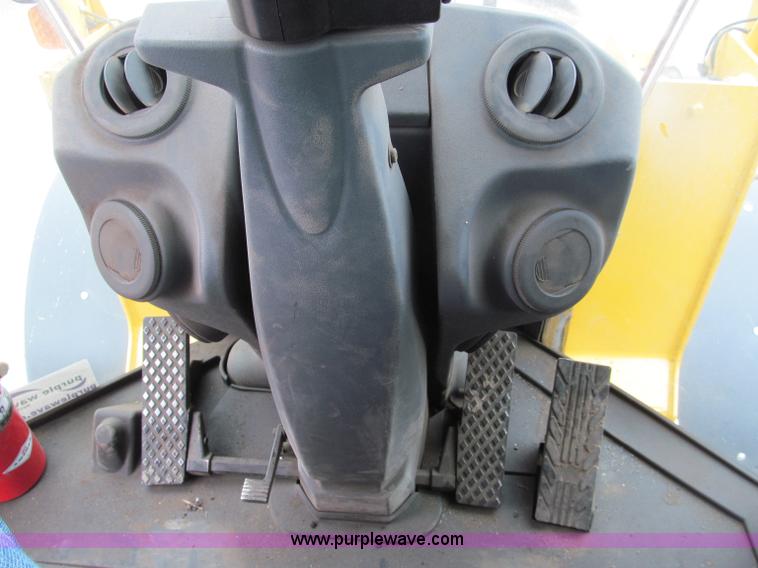 image for item E5860 2011 John Deere 444K articulated wheel loader