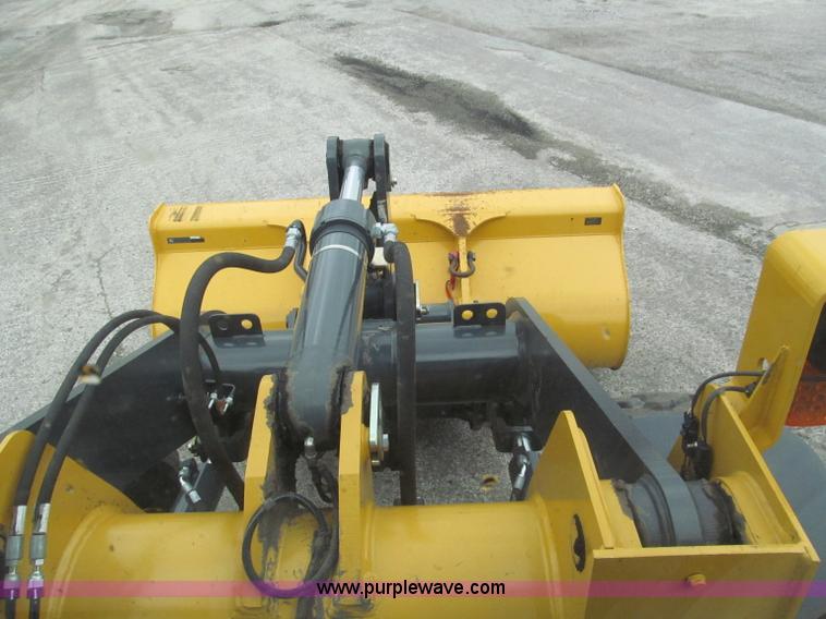 image for item E5860 2011 John Deere 444K articulated wheel loader