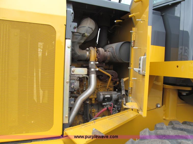 image for item E5860 2011 John Deere 444K articulated wheel loader