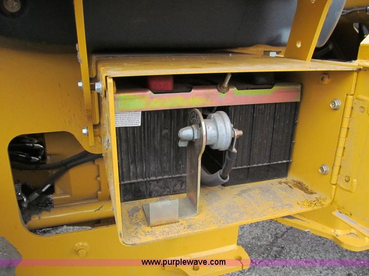 image for item E5860 2011 John Deere 444K articulated wheel loader