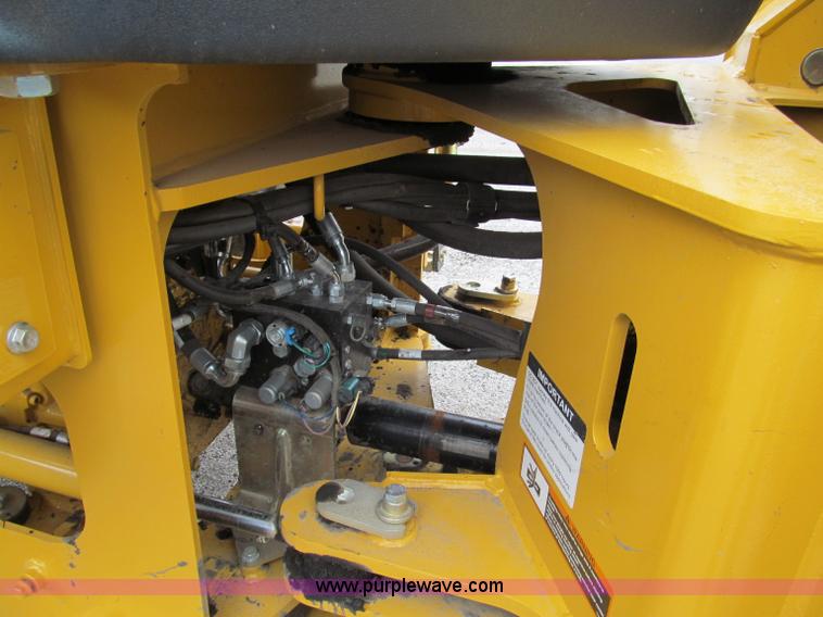 image for item E5860 2011 John Deere 444K articulated wheel loader