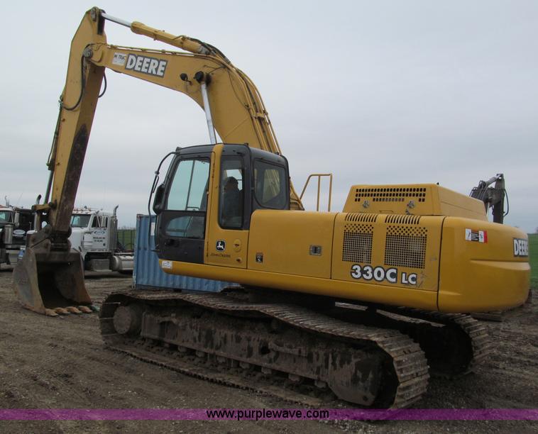 image for item E5862 2006 John Deere 330C LC excavator