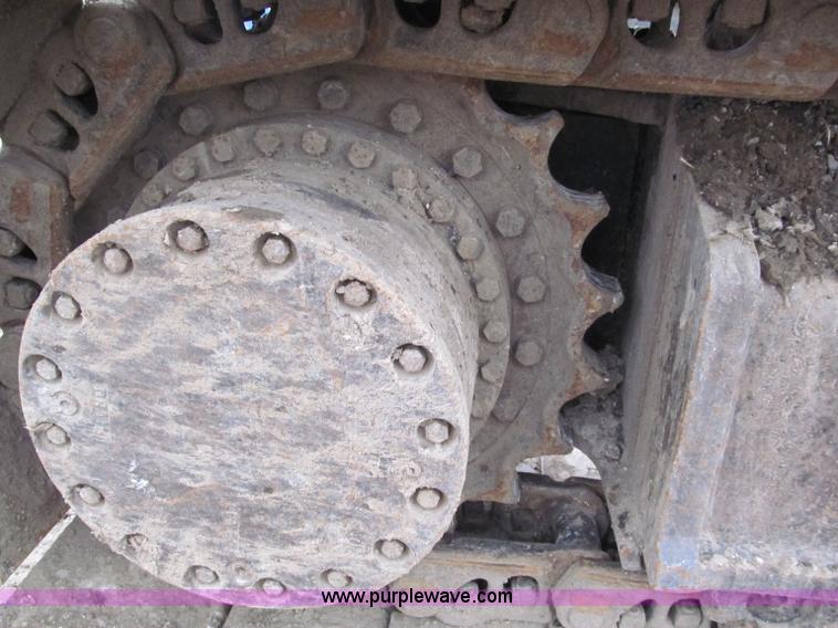 image for item E5862 2006 John Deere 330C LC excavator