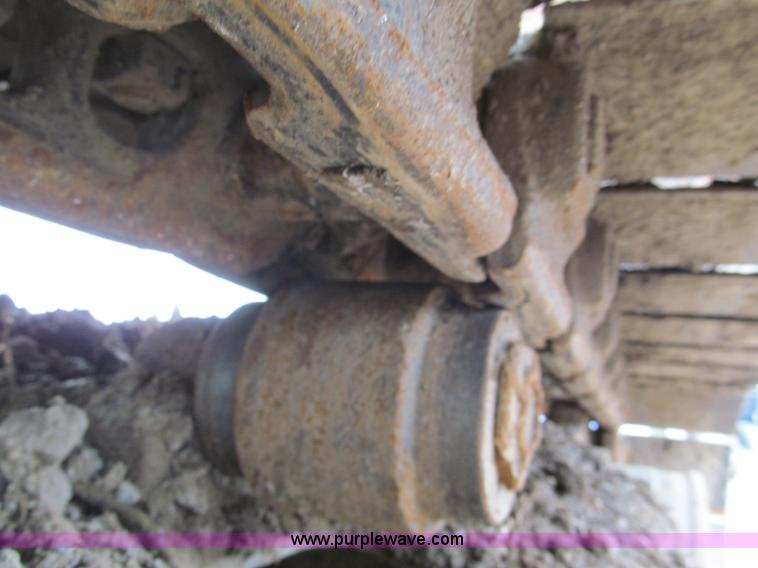 image for item E5862 2006 John Deere 330C LC excavator