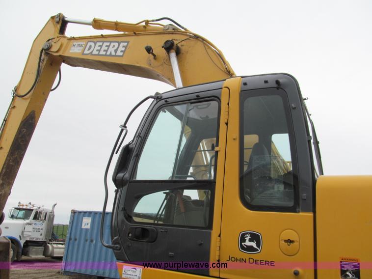 image for item E5862 2006 John Deere 330C LC excavator