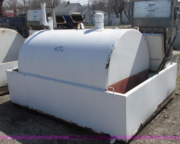 image for item E7175 500 gallon bulk petroleum tank