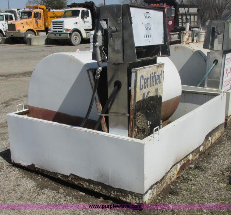 image for item E7175 500 gallon bulk petroleum tank