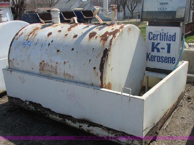 image for item E7176 500 gallon bulk petroleum tank