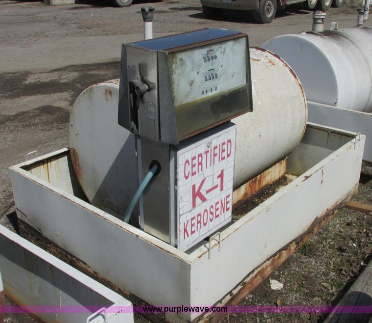 image for item E7176 500 gallon bulk petroleum tank