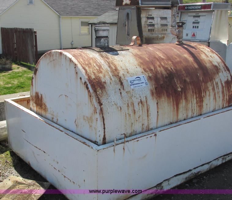 image for item E7178 500 gallon bulk petroleum tank