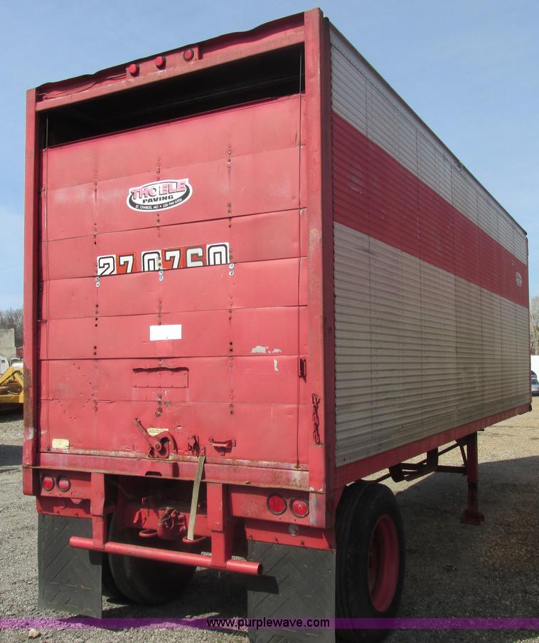 image for item E7182 1977 Trailmobile van trailer