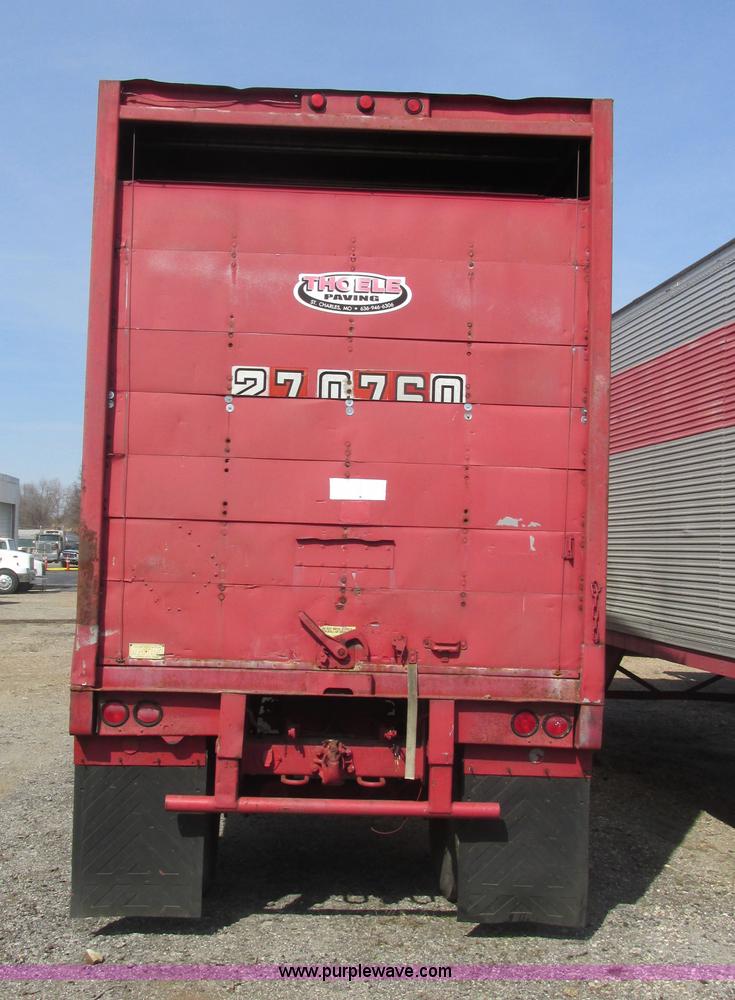 image for item E7182 1977 Trailmobile van trailer