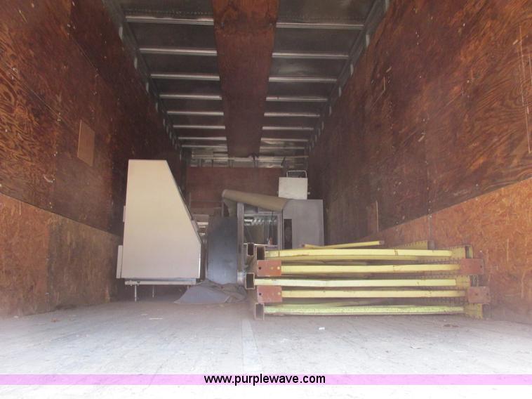 image for item E7182 1977 Trailmobile van trailer