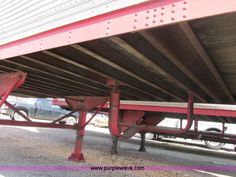 image for item E7182 1977 Trailmobile van trailer