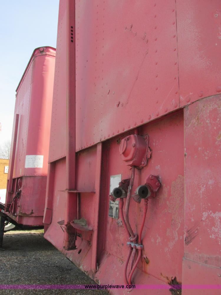 image for item E7182 1977 Trailmobile van trailer