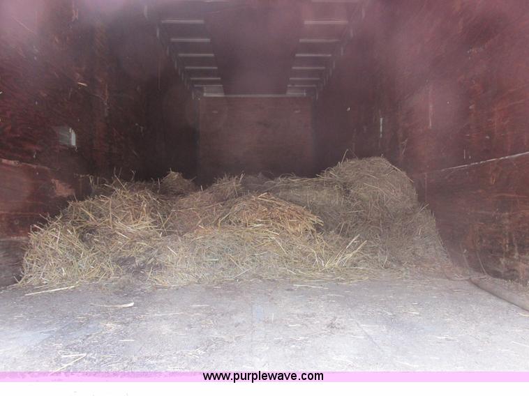 image for item E7183 1977 Trailmobile van trailer