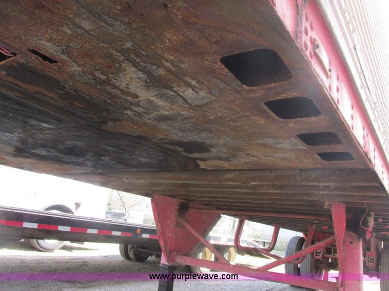 image for item E7183 1977 Trailmobile van trailer