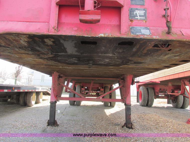 image for item E7183 1977 Trailmobile van trailer