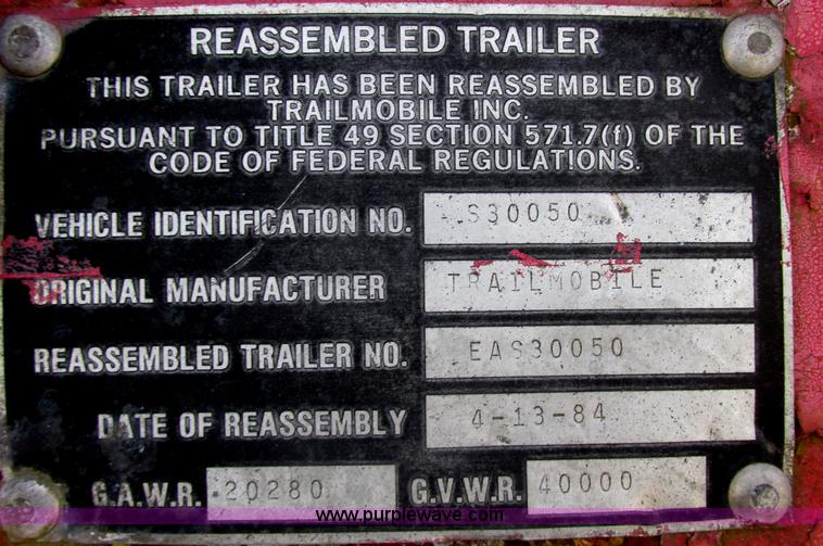 image for item E7183 1977 Trailmobile van trailer