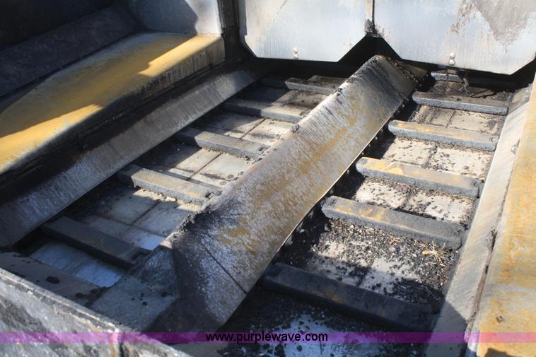 image for item F2546 Cedarapids CR461 Greyhound asphalt paver