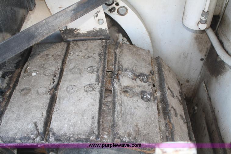 image for item F2546 Cedarapids CR461 Greyhound asphalt paver