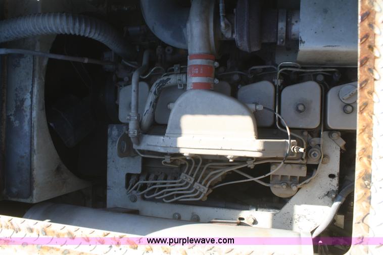 image for item F2546 Cedarapids CR461 Greyhound asphalt paver