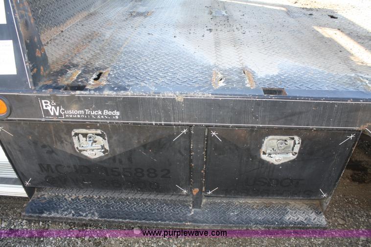 image for item F2547 1995 Ford F450 Super Duty flatbed pickup truck