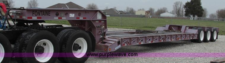 image for item F4779 1995 Fontaine TB50 50 ton detach triple axle lowboy trailer
