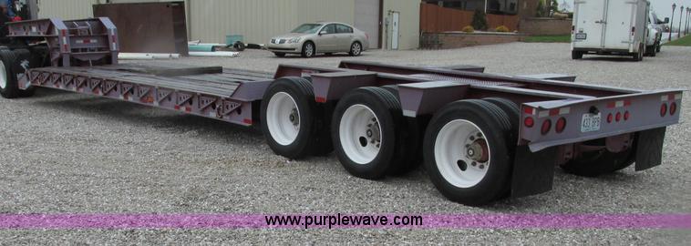 image for item F4779 1995 Fontaine TB50 50 ton detach triple axle lowboy trailer