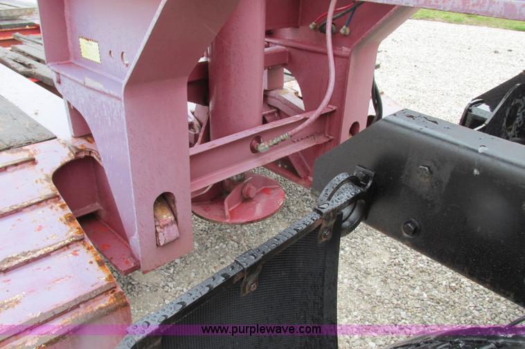 image for item F4779 1995 Fontaine TB50 50 ton detach triple axle lowboy trailer