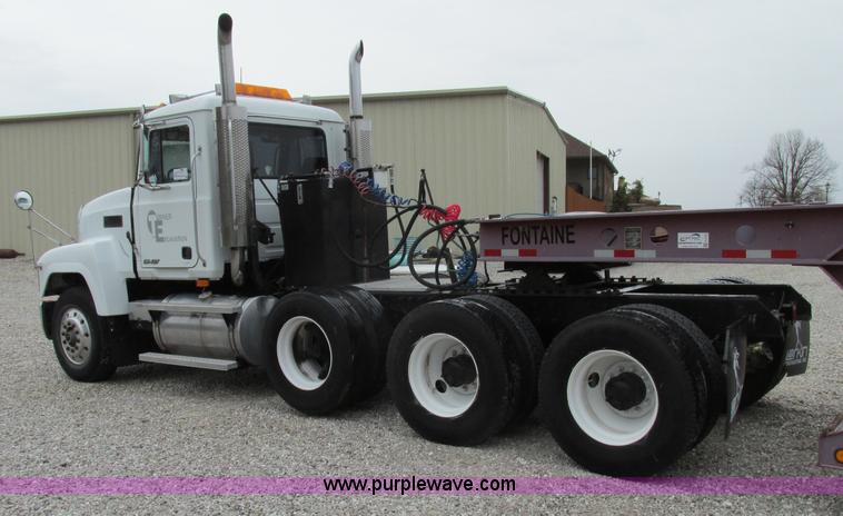 image for item F4780 1996 Mack CH613 triple axle semi truck
