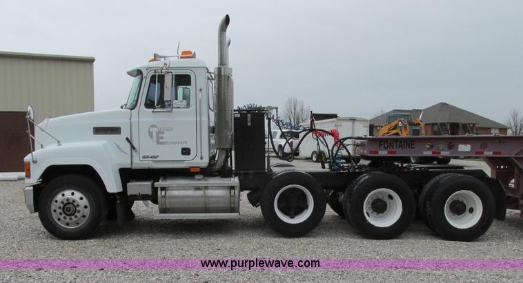 image for item F4780 1996 Mack CH613 triple axle semi truck