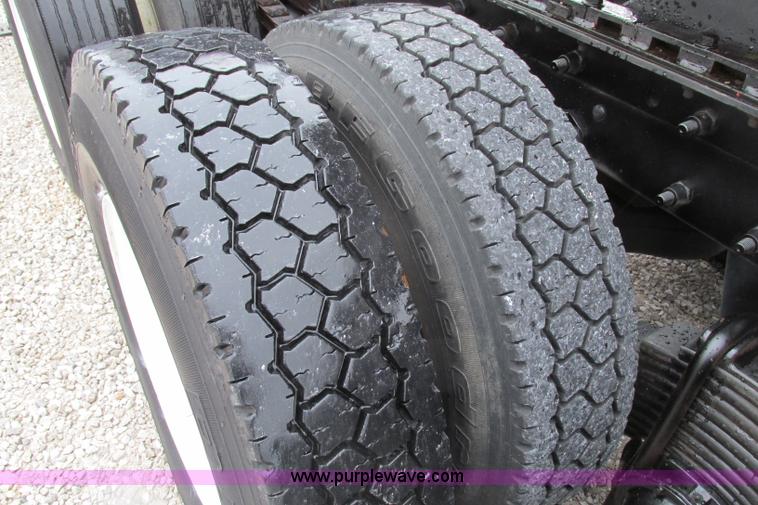 image for item F4780 1996 Mack CH613 triple axle semi truck