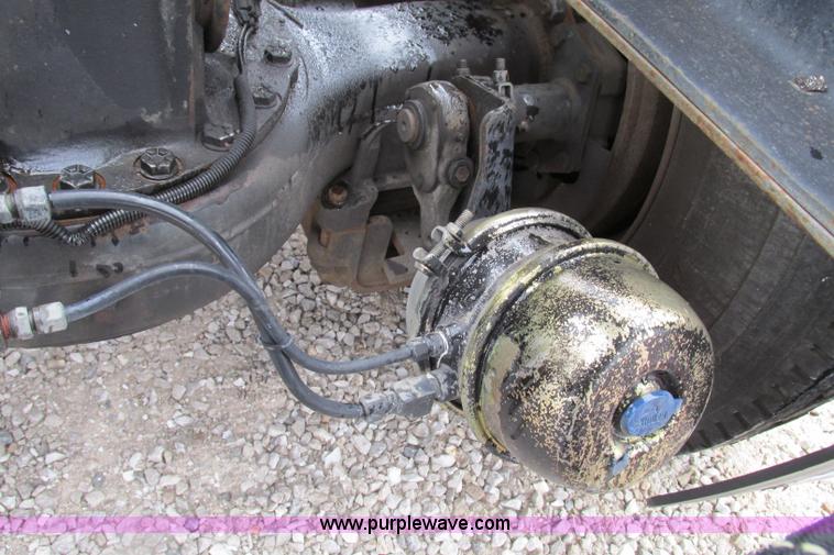 image for item F4780 1996 Mack CH613 triple axle semi truck