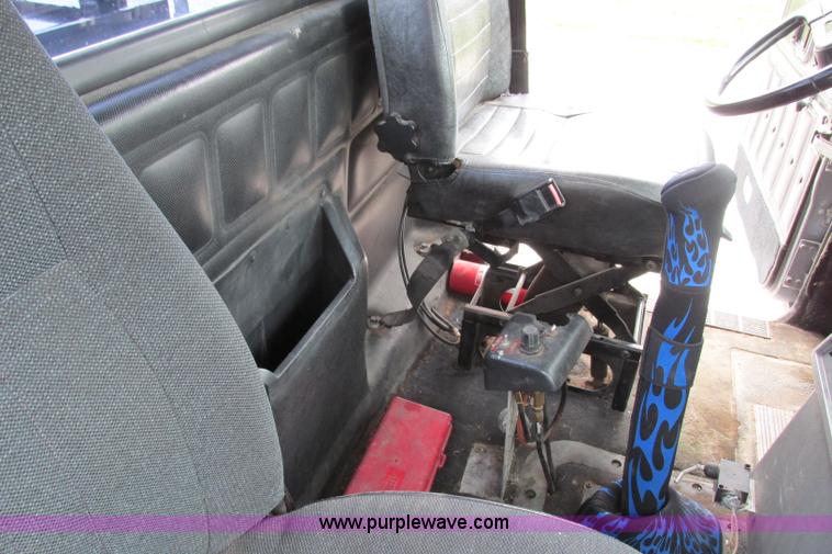 image for item F4780 1996 Mack CH613 triple axle semi truck