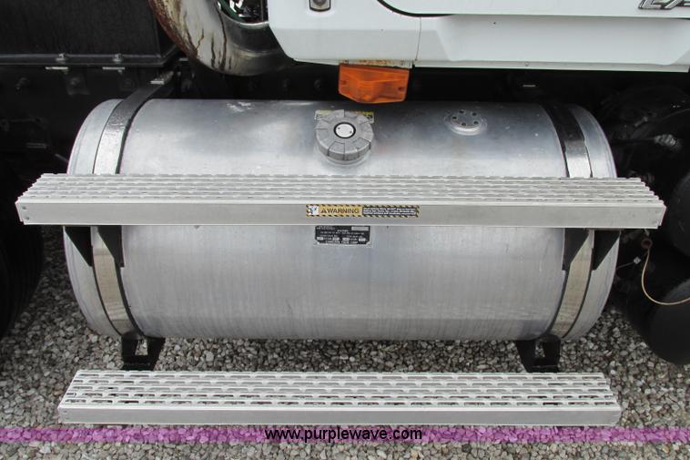 image for item F4780 1996 Mack CH613 triple axle semi truck