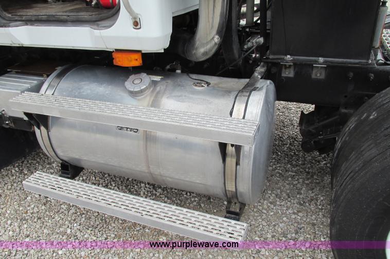 image for item F4780 1996 Mack CH613 triple axle semi truck