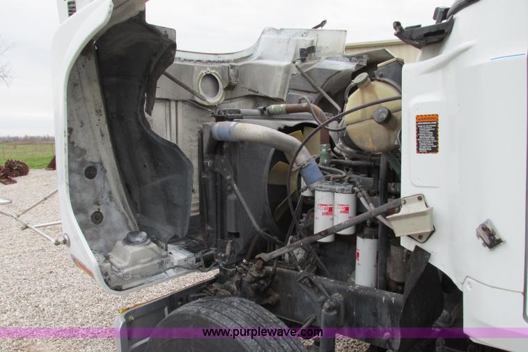 image for item F4780 1996 Mack CH613 triple axle semi truck