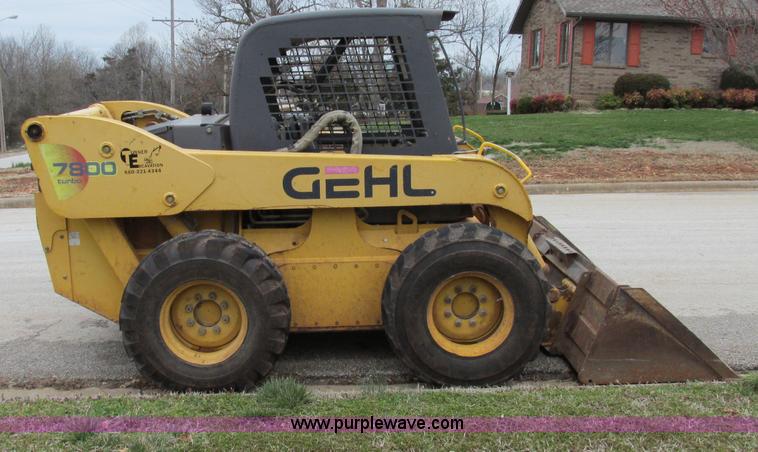 image for item F4781 2003 Gehl SL7800 skid steer
