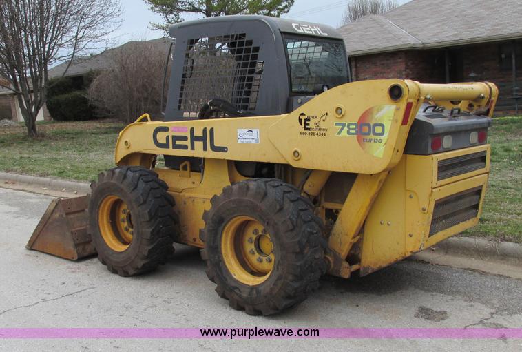 image for item F4781 2003 Gehl SL7800 skid steer