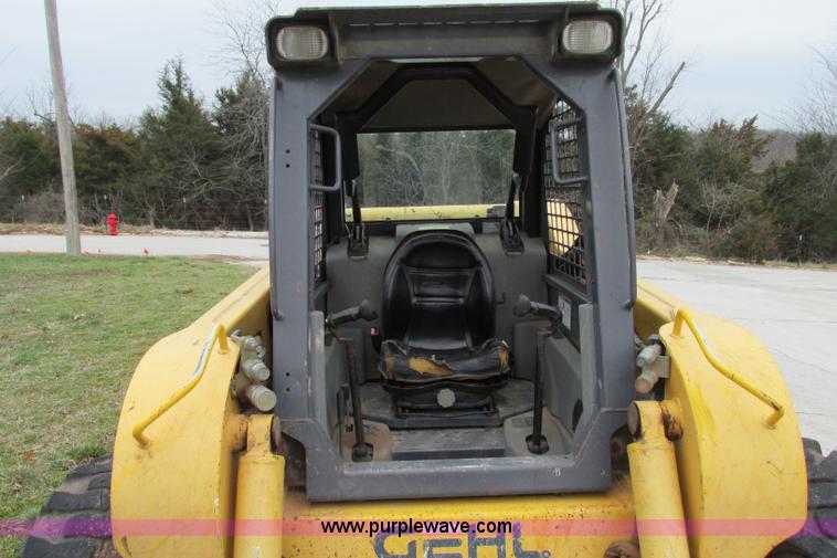 image for item F4781 2003 Gehl SL7800 skid steer