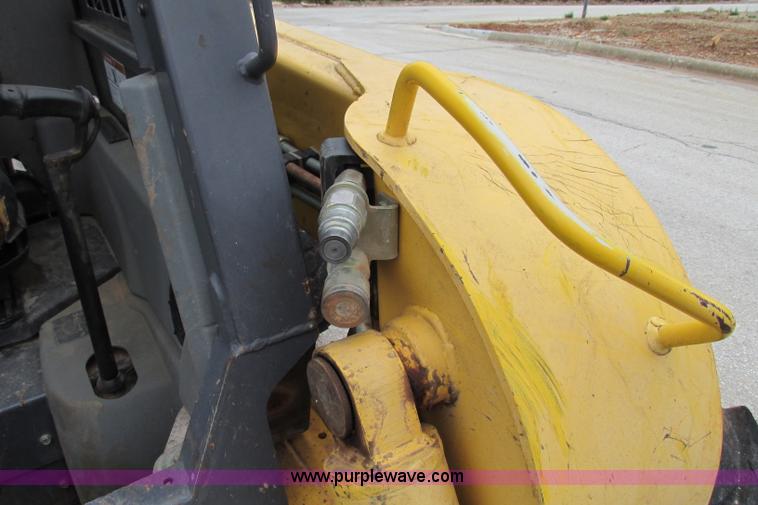 image for item F4781 2003 Gehl SL7800 skid steer
