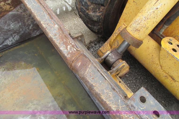 image for item F4781 2003 Gehl SL7800 skid steer