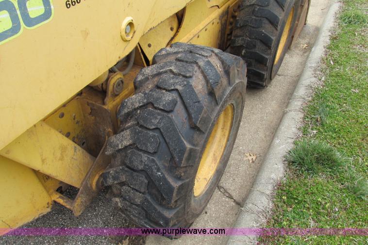 image for item F4781 2003 Gehl SL7800 skid steer