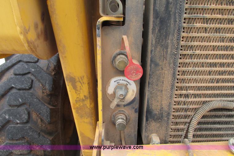 image for item F4781 2003 Gehl SL7800 skid steer