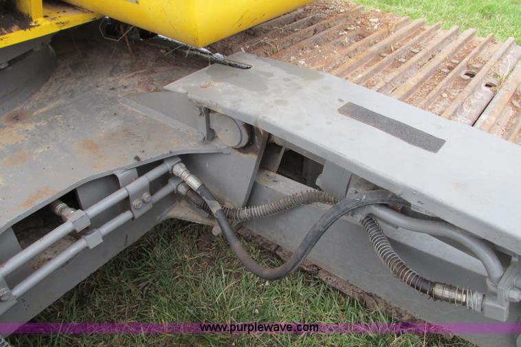 image for item F4782 2002 Komatsu PC100-6 excavator